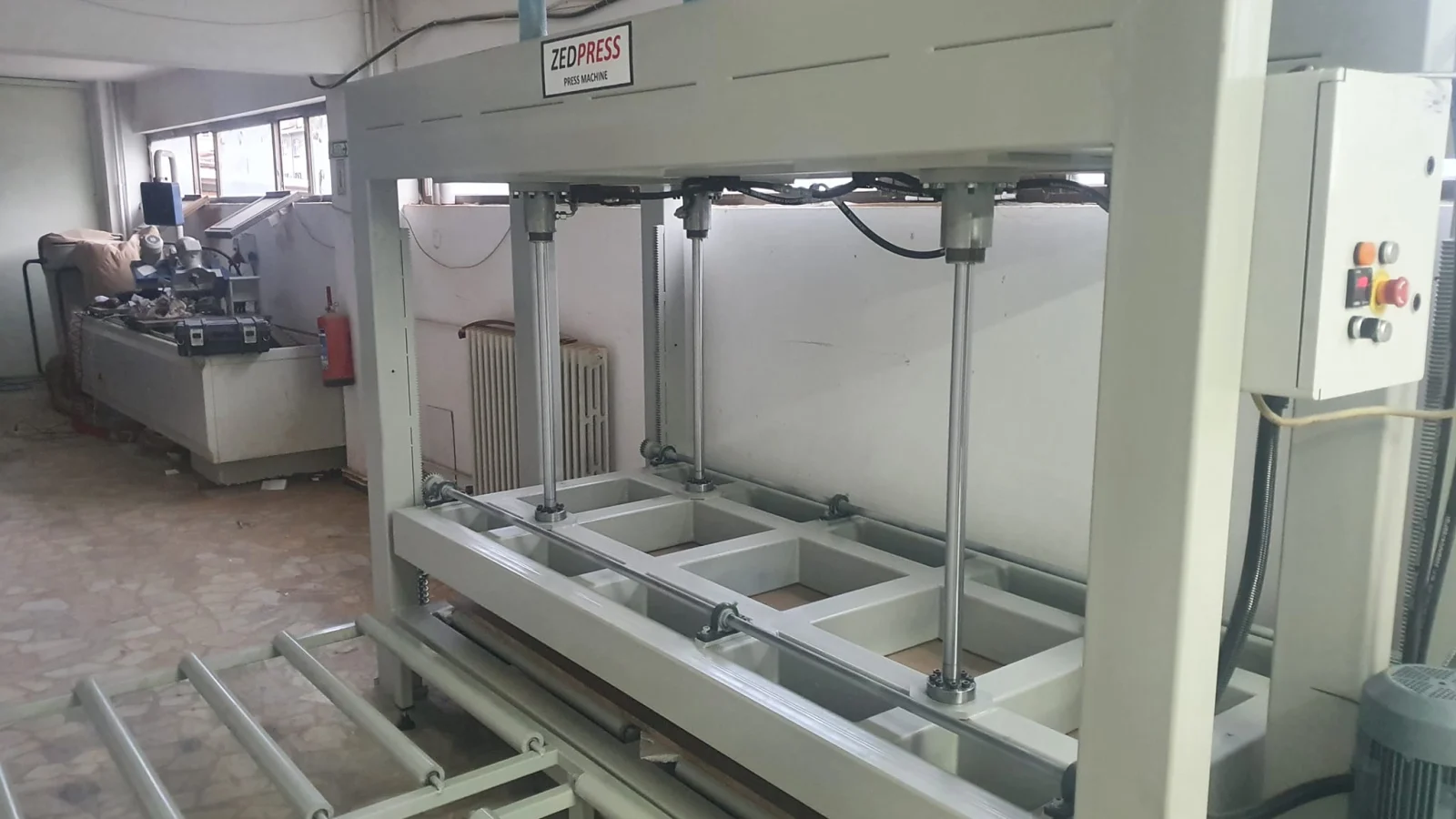 Hidrolik Kapı Pres Makinesi